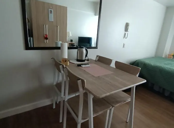 Cozy In The Business District Across Ayala Center Cebu Stadt