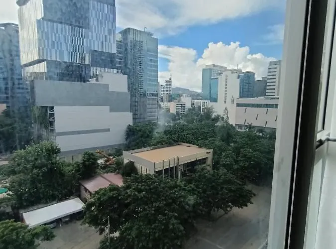 Apartment Cozy In The Business District Across Ayala Center *